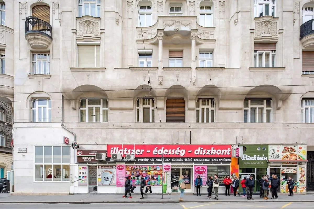 Апартаменты Very Central - Easy Use - Air Con Studio Будапешт